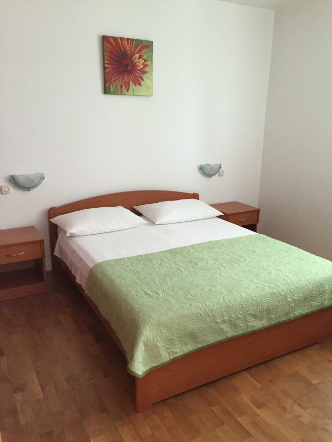 Apartmani Lorena Privlaka  Exterior foto