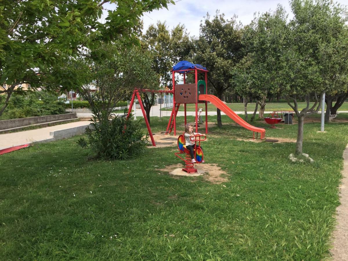 Apartmani Lorena Privlaka  Exterior foto